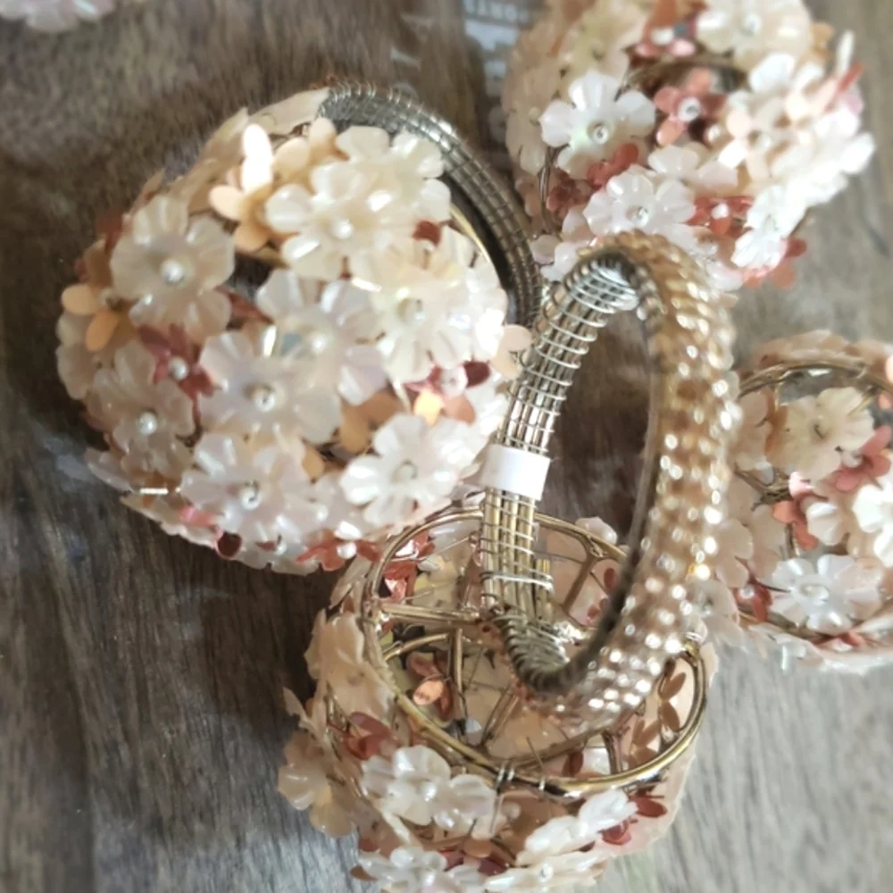 NWT Pier 1 Beaded Pink Floral Napkin Rings -Set of 4